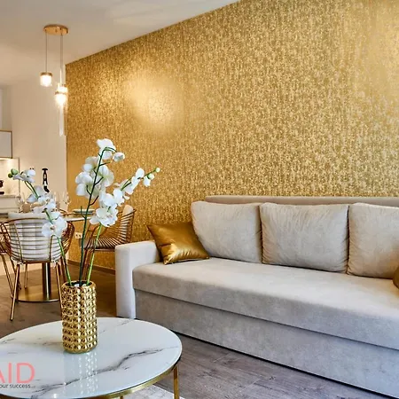 Azur - Hostaid Apartment