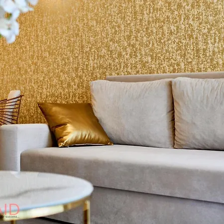 Azur - Hostaid Siófok