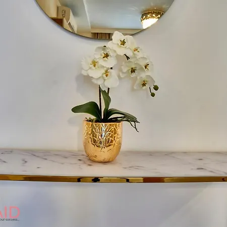Azur - Hostaid Apartment *