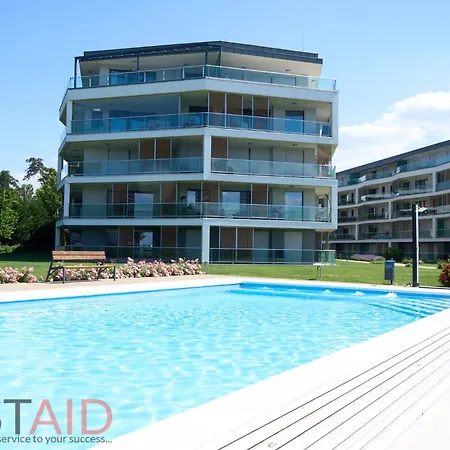 Azur - Hostaid Apartment