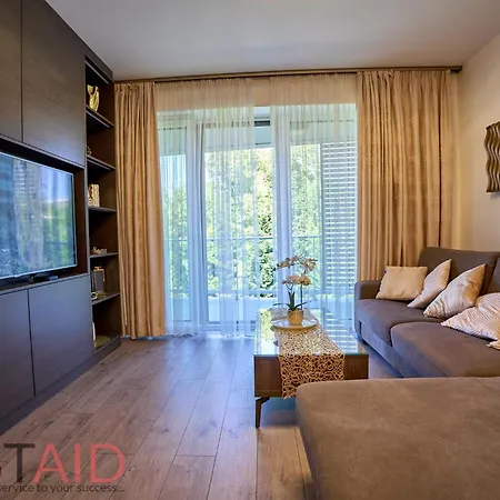 Azur - Hostaid * Siofok