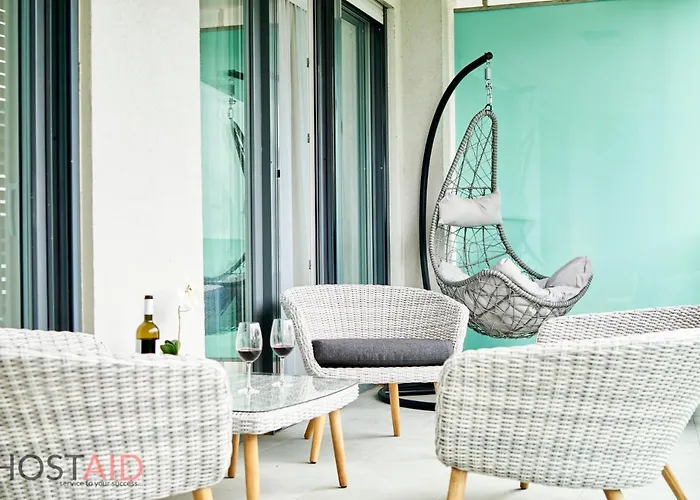 Azur - Hostaid * שיופוק