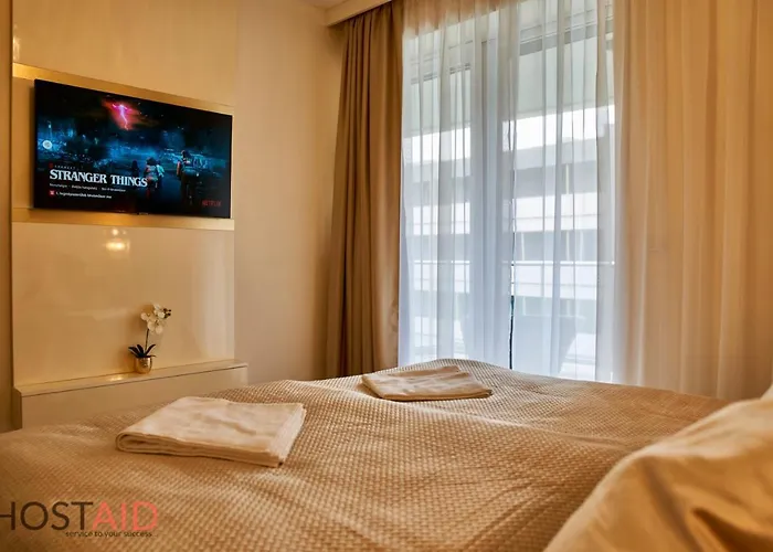 Azur - Hostaid * Siofok