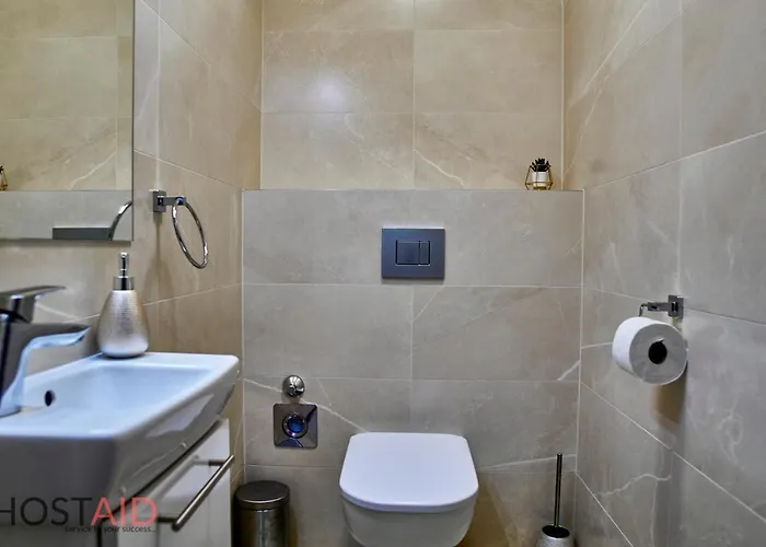 Azur - Hostaid Apartment